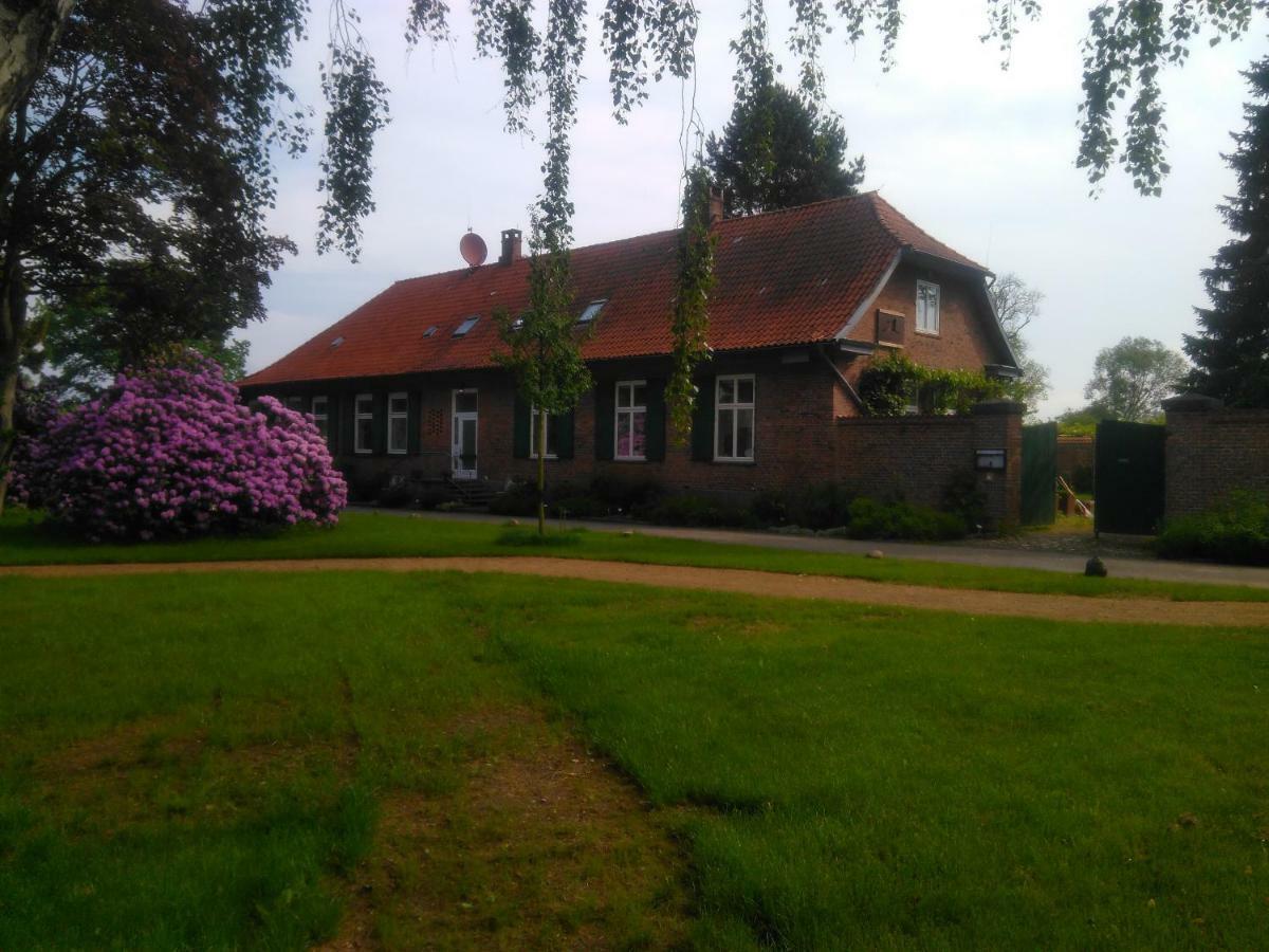 4 Sterne Wohnen "Zum Alten Forsthof" Am Schlosspark, App 1 "Smuck Und Groot" Eutin Dış mekan fotoğraf