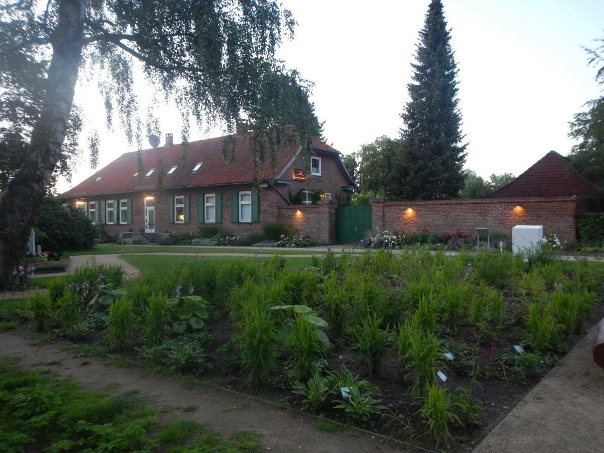 4 Sterne Wohnen "Zum Alten Forsthof" Am Schlosspark, App 1 "Smuck Und Groot" Eutin Dış mekan fotoğraf